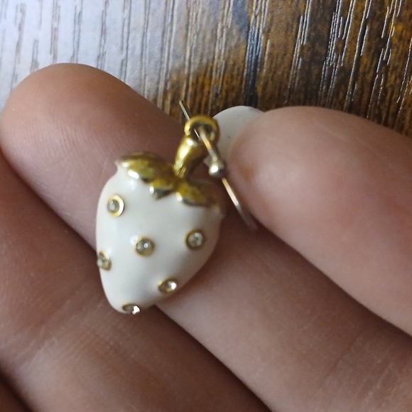 JUICY COUTURE Strawberries 🍓 and cream dangle earrings fashion - Picture 5 of 7